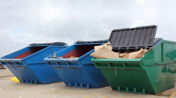 3 marrel skip bins